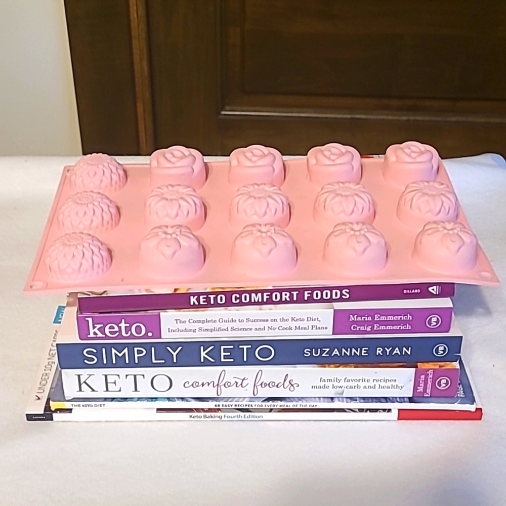 6 Keto Cook Books and Silicone Mold